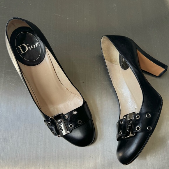 Dior Vintage Leather Logo Heel Pumps in Black 39 - Picture 1 of 5